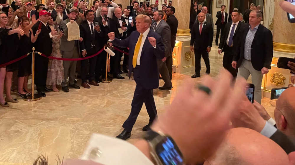 另一场 Trump 纪念币晚宴面向该代币顶级投资者推广
